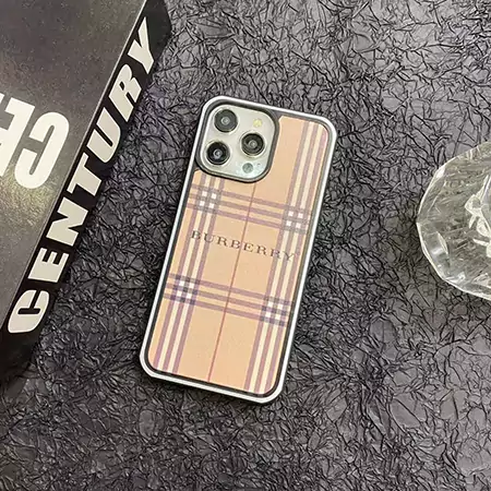 fendi アイホン16 proカバー プリント