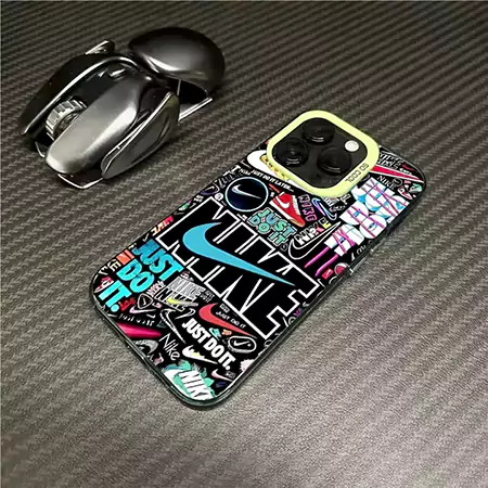 ナイキiphone16 pro携帯カバー ジャケット型