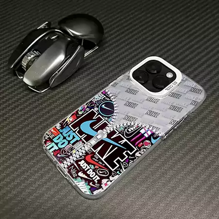 高校生 iphone16 proケース ナイキ