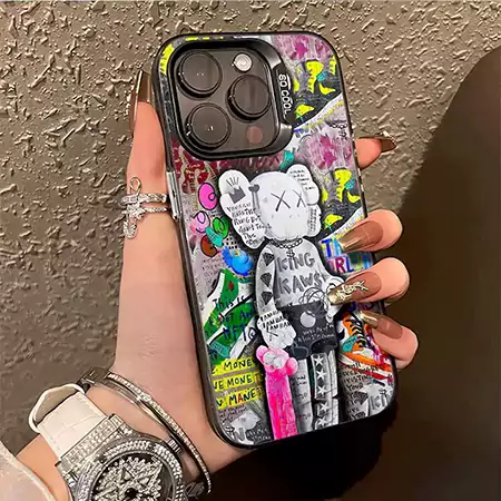 カウズ Kaws スマホケース ハイブランド