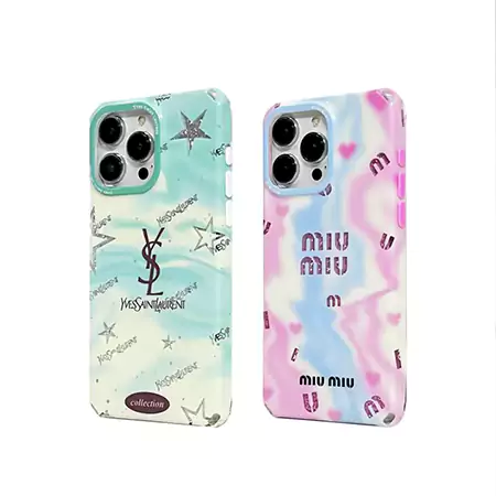 miumiu iphone16ケース 穴付き