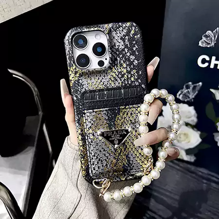 prada iphone16ケース パールストラップ付き