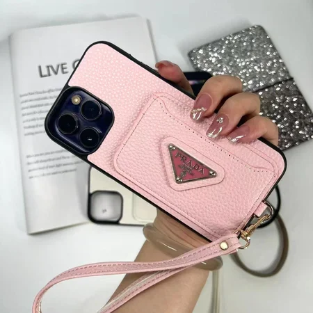 プラダiphone16 pro maxケース背面カード入れ付き