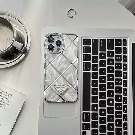 prada iphone16proカバー キラキラ
