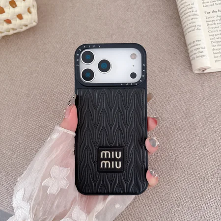 miumiu iPhone17ケース