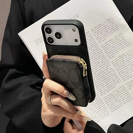  Coach iPhone17ProMax カバー