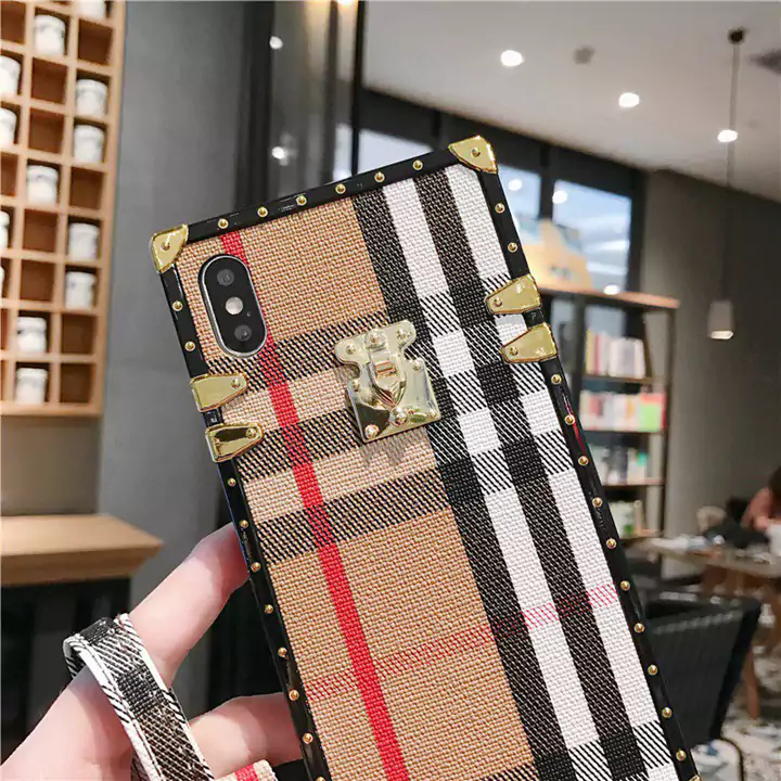 iPhoneXRXS MAXケース バーバリー