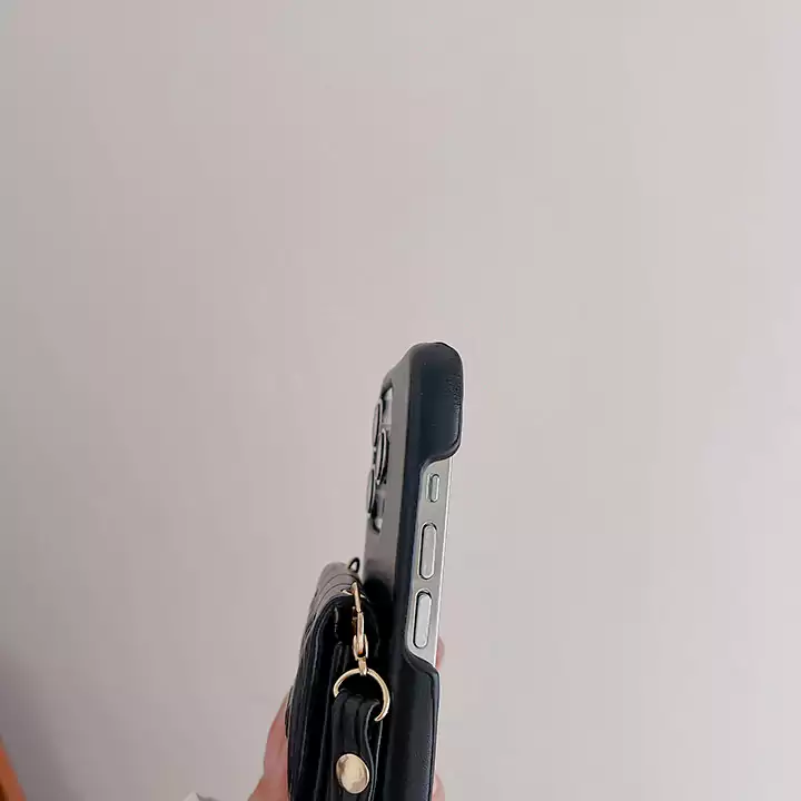 ミュウミュウ アイフォーン16ケース ショルダー