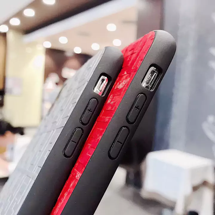 Fendi iphonex8 plusケース エンボス