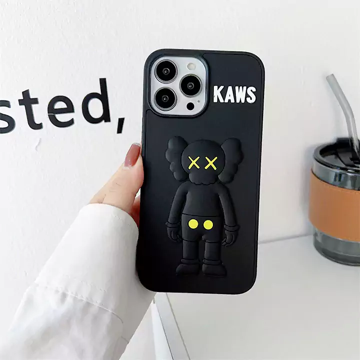 ベアブリックiphone16柔軟ケース