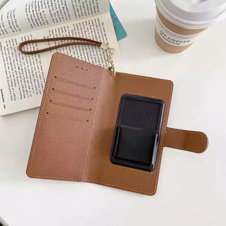 イブサンローランiphone16ケース 手帳型 即納