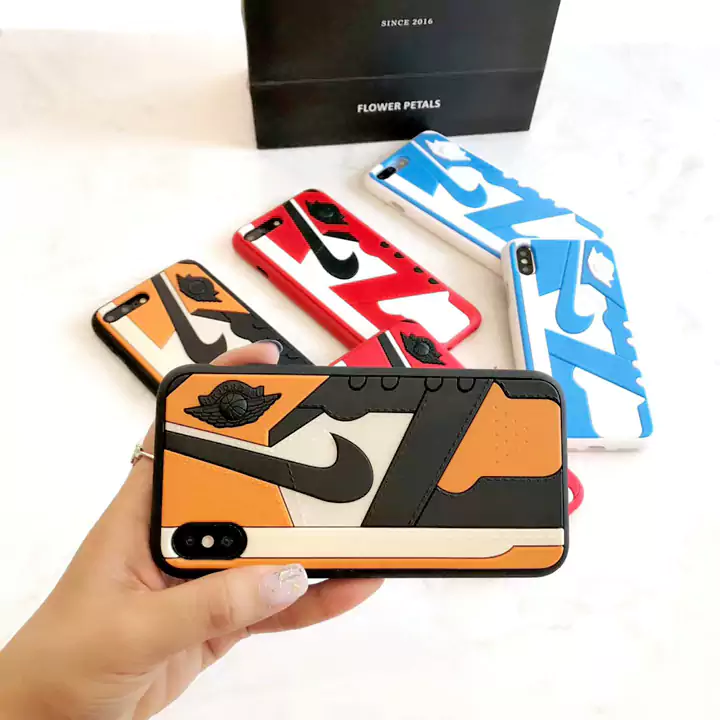 nike ジャケットケース アイフォンxr