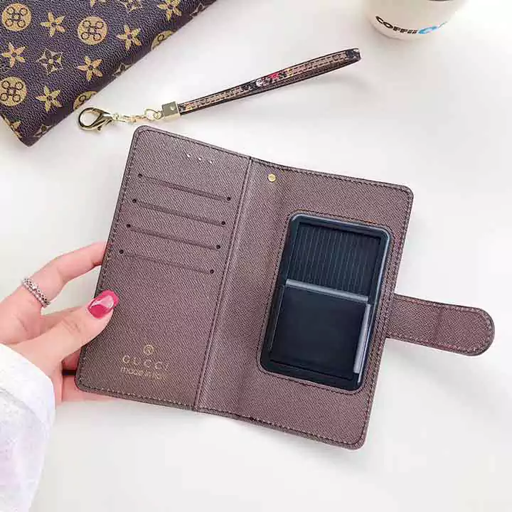 グッチアイフォン全機種に対応スマホケース 手帳型