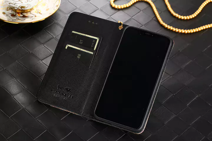 手帳型 コーチ iPHONE11pro maxカバー