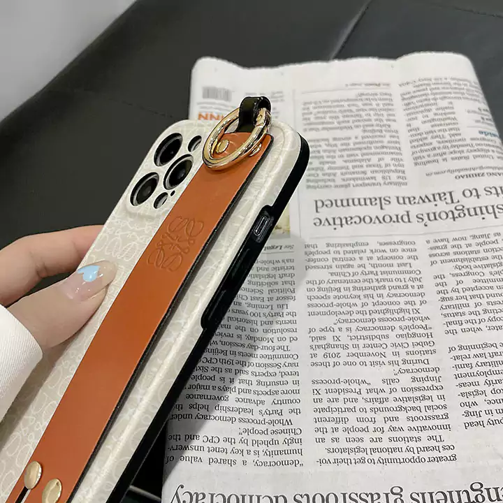 iphone11光沢感カバー