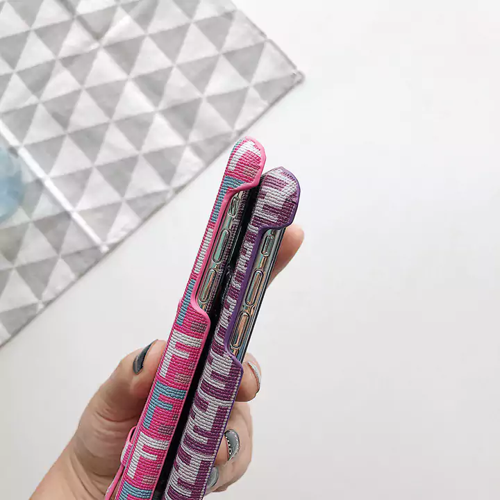 フェンディ IPHONE Xsケース 贅沢