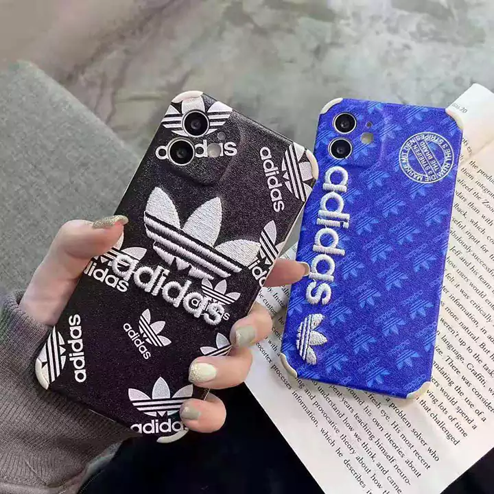 iphone8プラス スマホケース 三つ葉ロゴ 付き adidas