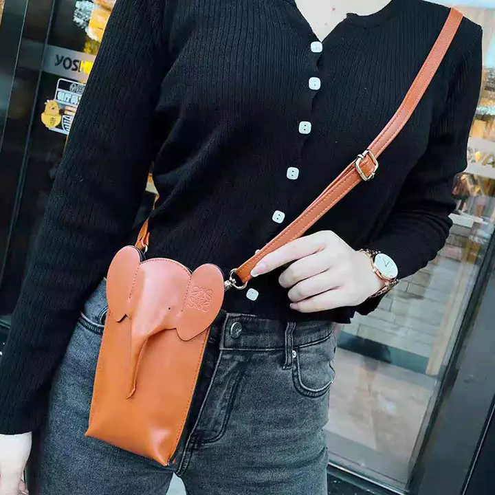 ロエベ エレファント iPhoneケース 偽物 ゾウ SC21051814 ロエベ iPhone16ケースコピー