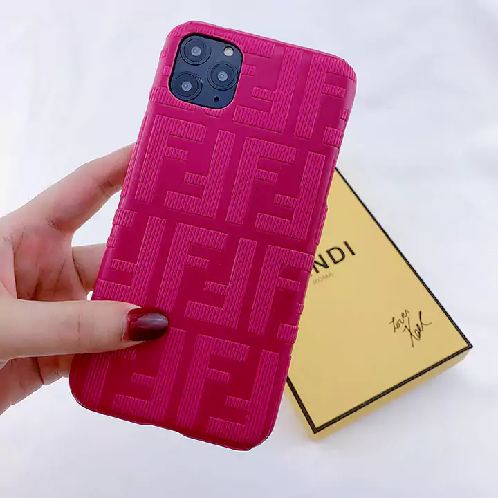 fendi iphone11pro ケース