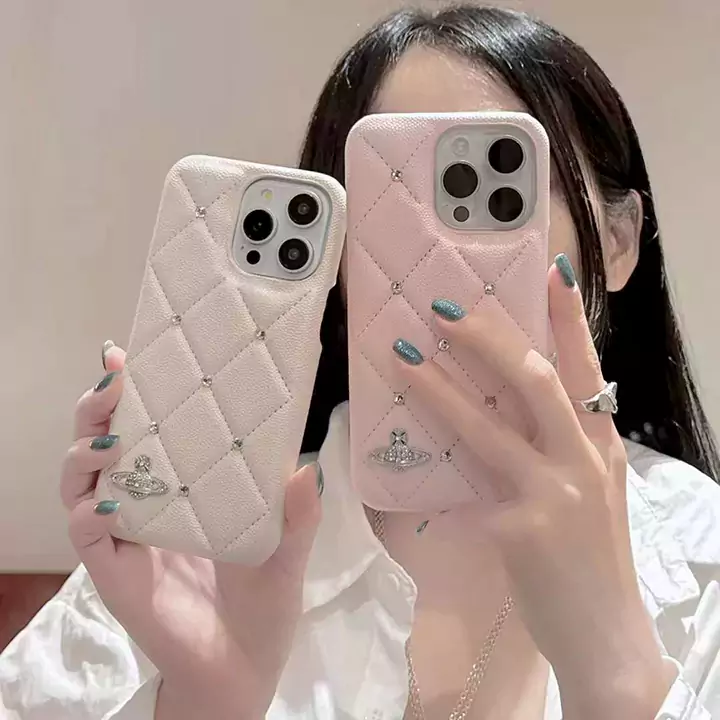 ハイブランド ヴィヴィアン ウエストウッド Vivienne Westwood 風 人気 iphone16pro/16promax/15ケース ヴィヴィアン ウエストウッドスマホケース シンプルSC24081424