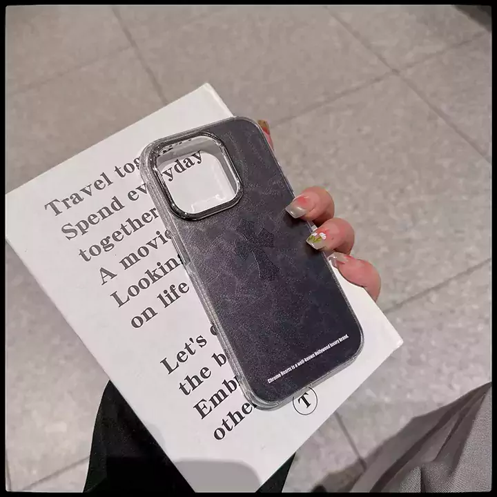 新しい ファッション クロムハーツ 風iphone16proケース 芸能人 Chrome Heartsアイフォーン16 携帯 ケースコピーSC24081434