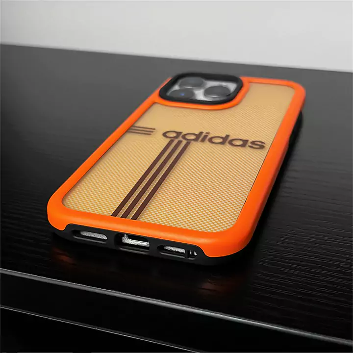 学生向けiphone16スマホケースアディダス