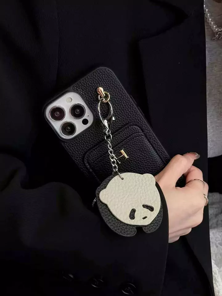 エルメスiphone16 plus ケースくまストラップ付き