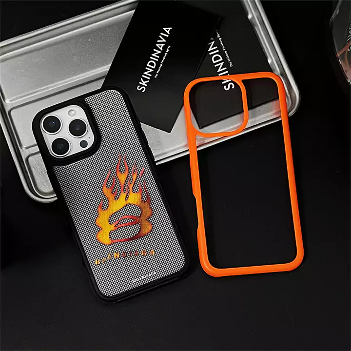 バレンシアガ iphone16クリアケース