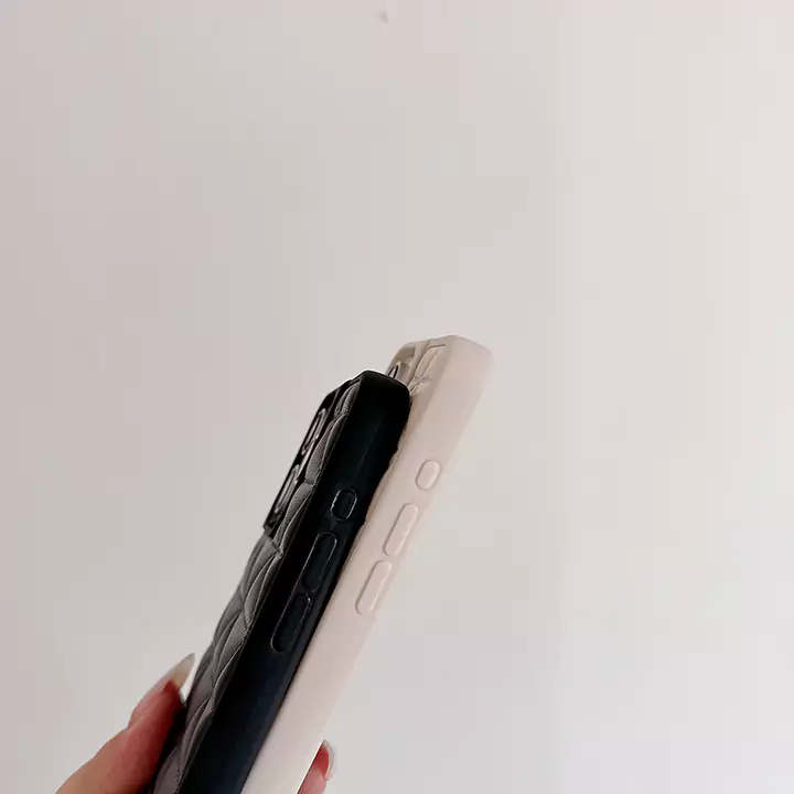 プラダ iphone16 plusケース 型押し