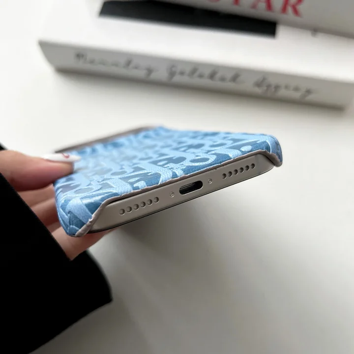 ディオール iPhone17 ケース