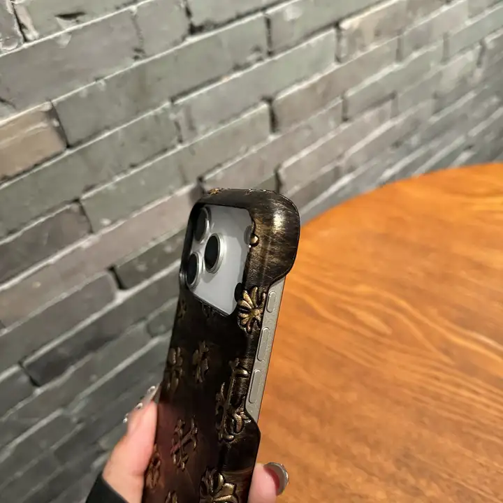 クロームハーツiphone17 proケース 耐衝撃